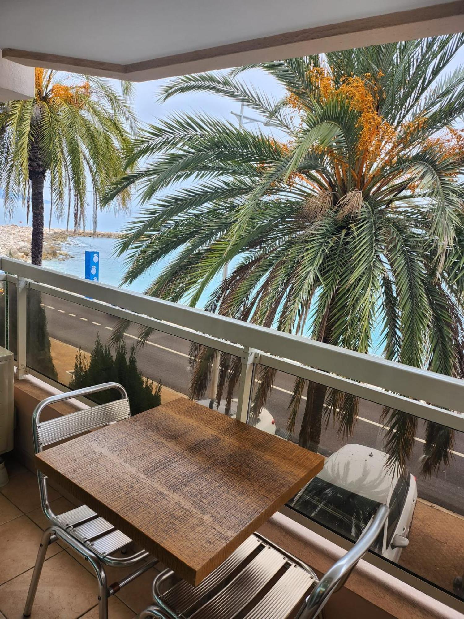 Bluemarine, Studio Vista Mare Menton Extérieur photo